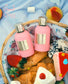 Qissa Pink Paris Corner 100ml Perfume Dulce y Romántico para Mujeres con Notas de Manzana y Violeta Ideal para Regalo